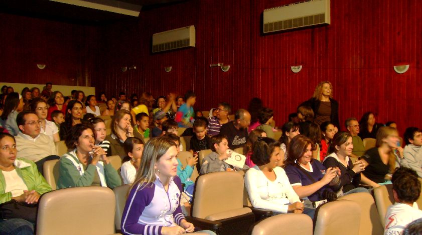 Parte do p�blico presente no espet�culo