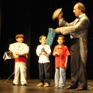 M�gico Tedylon na primeira Gala de Palco