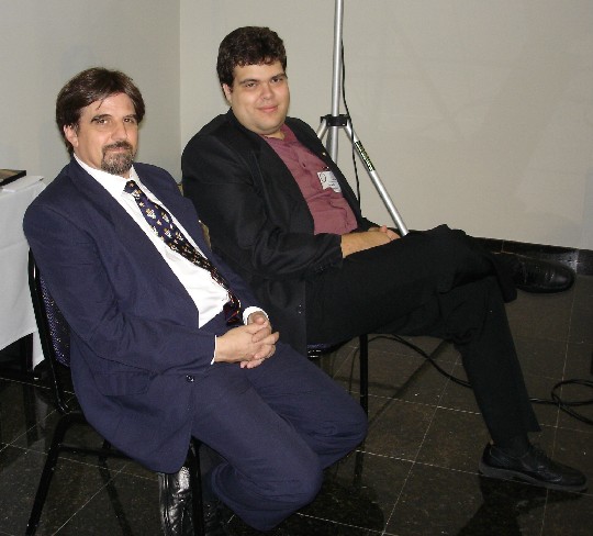 Os conferencistas Jard�n e Torselli