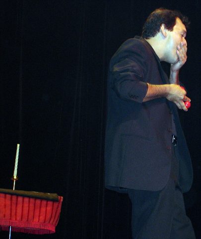 M�gico Mag Lao e um n�mero de Manipula��o