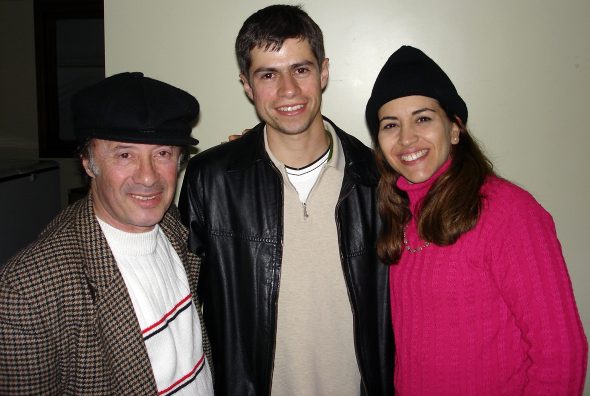 Fabian Rodrigues entre Tio Tony e sua esposa Rita
